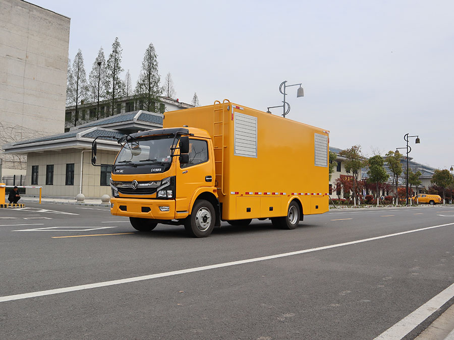 東風多利卡電源車